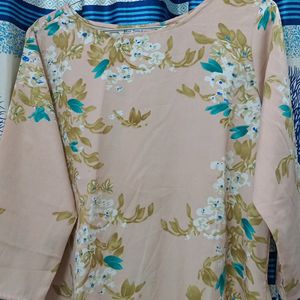 Floral Top / Medium size