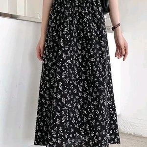 Black Floral Maxi Skirt🖤