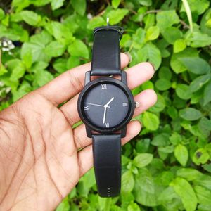 Brand New Quartz Analogue Watch For Men