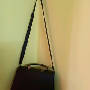 Sling+Handbag