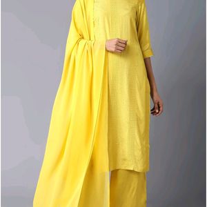 💛 Kurta Set With Dupatta