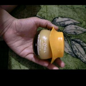 Dot Nd Key Vitamin c E Moisturizer New