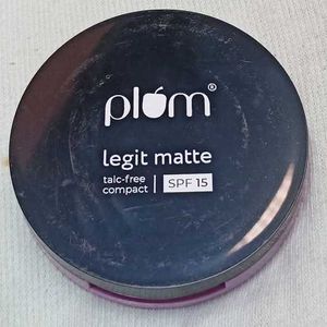 Plum Legit Matte Talc-Free Compact SPF 15