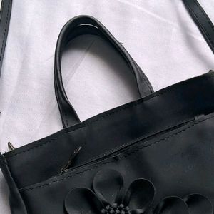 Black Handbag/Slingbag.