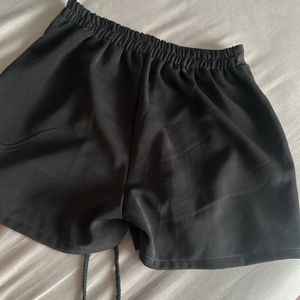 Cute black skorts