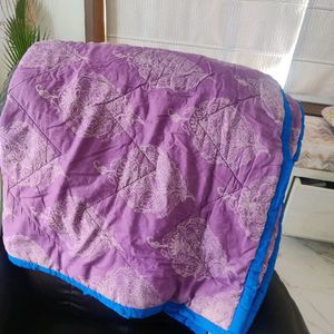 Single Bed Comforter Light Weight And Warm