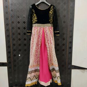 Velvet & Net Pyari Si Gown🤍