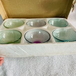 6 pc Glass Bowls New And Packed