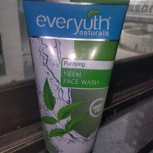 Everyouth Neem Face Wash