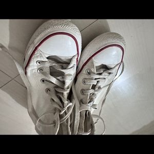 Converse Chuck taylors