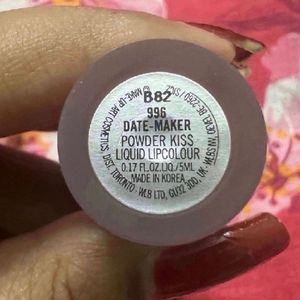 Powder Kiss Liquid Lipstick "Date-Maker”