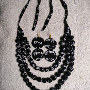 New B&w layered necklace