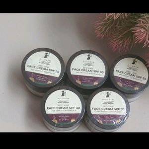 Combo Of 5 Pilgrim Red Vine Face Cream