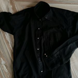 Unisex Black Shirt