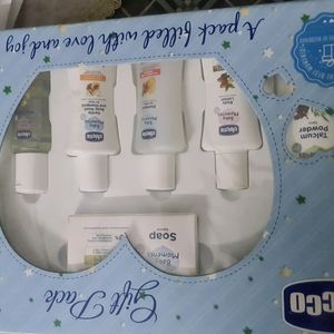 Chicco Baby Moments Gift Pack