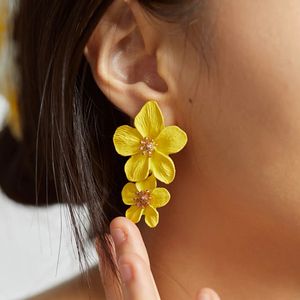 Flowers Artificial Jewellery - Stud