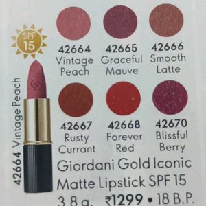 Giordani Gold Iconic Matte Lipstick SPF 15