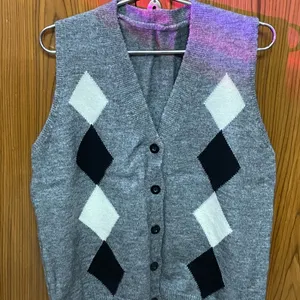 Neck Sweater Vest