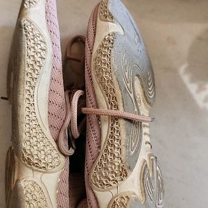 Girls Shoes Running Condition