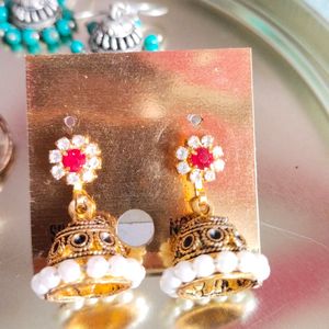 Ladies Earrings With Ring