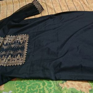 Skylee Rayon Black Kurta Foil Printed