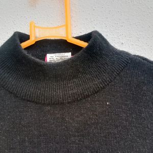 New Black Turtleneck Pullover