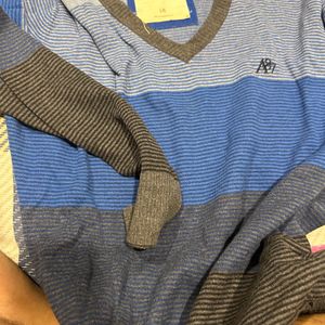 Aeropostale L Size Party Wear Sweat