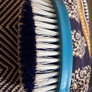 Cleaning Brush For Dazzling Clothes