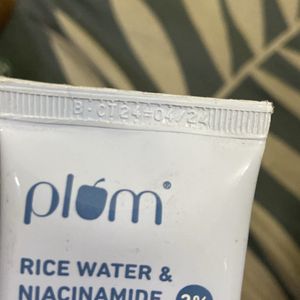 Plum Rice Water Hybrid Sunscreen