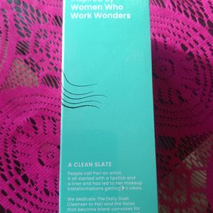 Foxtale Hydrating Cleanser