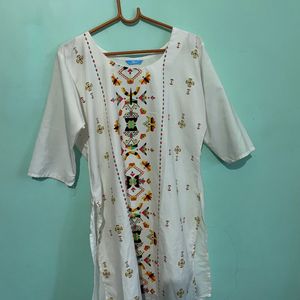 White Kurti