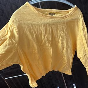 Brand new blazze yellow top🌙💛