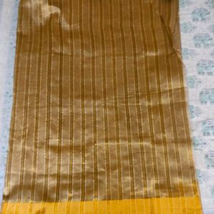 All New Condition Saree With Pallu And Blouse