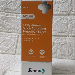 The Derma Co 1% Hyaluronic Sunscreen Spray