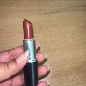 Mac Satin Lipstick Paramount Shade