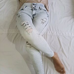 Combo Set Of Women's Jeans And A Tshirt