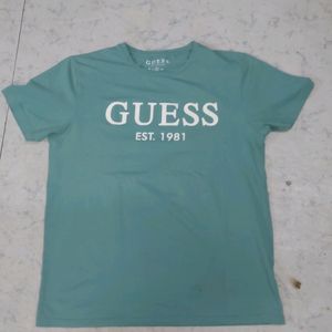 GUESS t Shirt