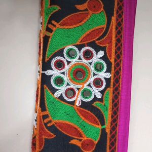 Real Mirrors And Embroidery Clutch Wallet