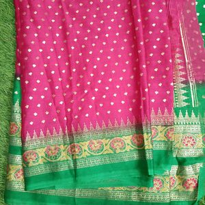 Beautiful Foil Print Saree