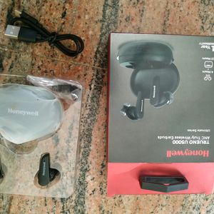 Headphone Wireless Earbud New Honeywell