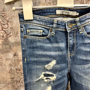 Vero Moda Slim Destroyed Denims 26