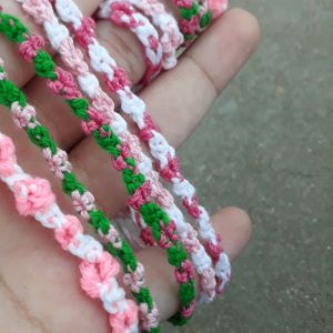 Flower Thread Braclete