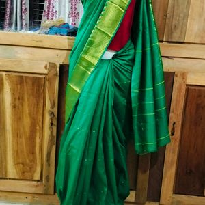 Beautiful Green 💚 Saree With Red 🍒 Blouse