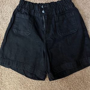 Max High Waist Shorts