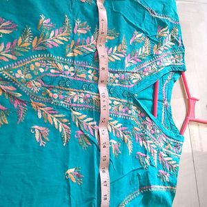 Chikenkari, Lakhnawi Kurti With Pant.