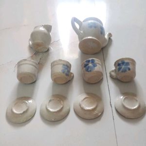 TOYS Porcelain Tea Cup And Saucers Set