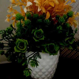 Double Shaded Artificial Flowers Pot..