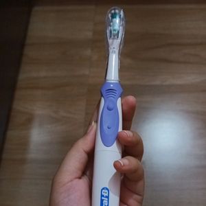 Oral B Electric Toothbrush