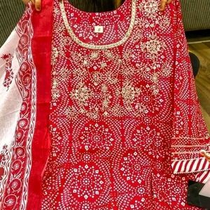 Anarkali Kurta And Pant With Dupatta Set  🌹🫶