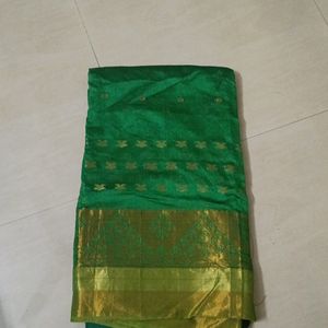 Green Saree With Blouse